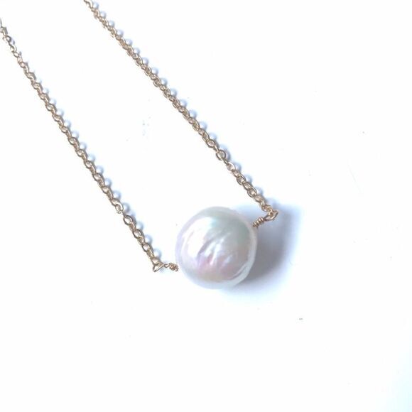 Iridescent Freshwater Floating Pearl Necklace‎ - Picture 1 of 7
